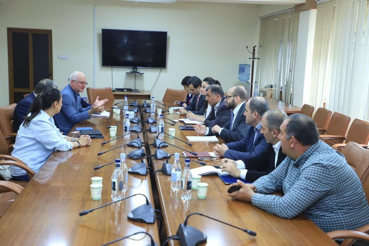 Նախարարի տեղակալ Նարեկ Տերյանն ընդունել է իրանական «Թալաշգարանե էղթեսադե փայդար» հոլդինգի ներկայացուցիչներին