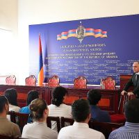 Հակակոռուպցիոն կոմիտեի նախագահը հանդիպել է Թրանսփարենսի Ինթերնեշնլ հակակոռուպցիոն կենտրոնի (ԹԻՀԿ) շրջանավարտների հետ