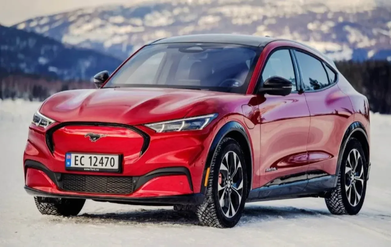 Tesla-ն լիցքավորման կայաններ կապահովի Ford մեքենաների համար
