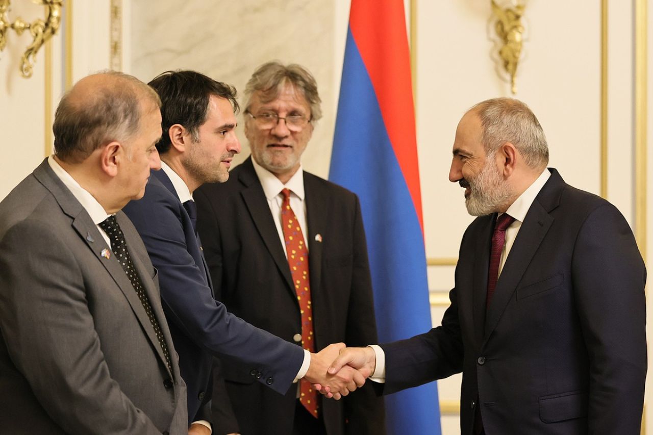 Վարչապետն ընդունել է Արգենտինայի խորհրդարանական պատվիրակությանը