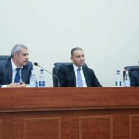 ՀՀ էկոնոմիկայի նախարարը հանդիպում է ունեցել ՓՄՁ Ասոցիացիայի ներկայացուցիչների հետ