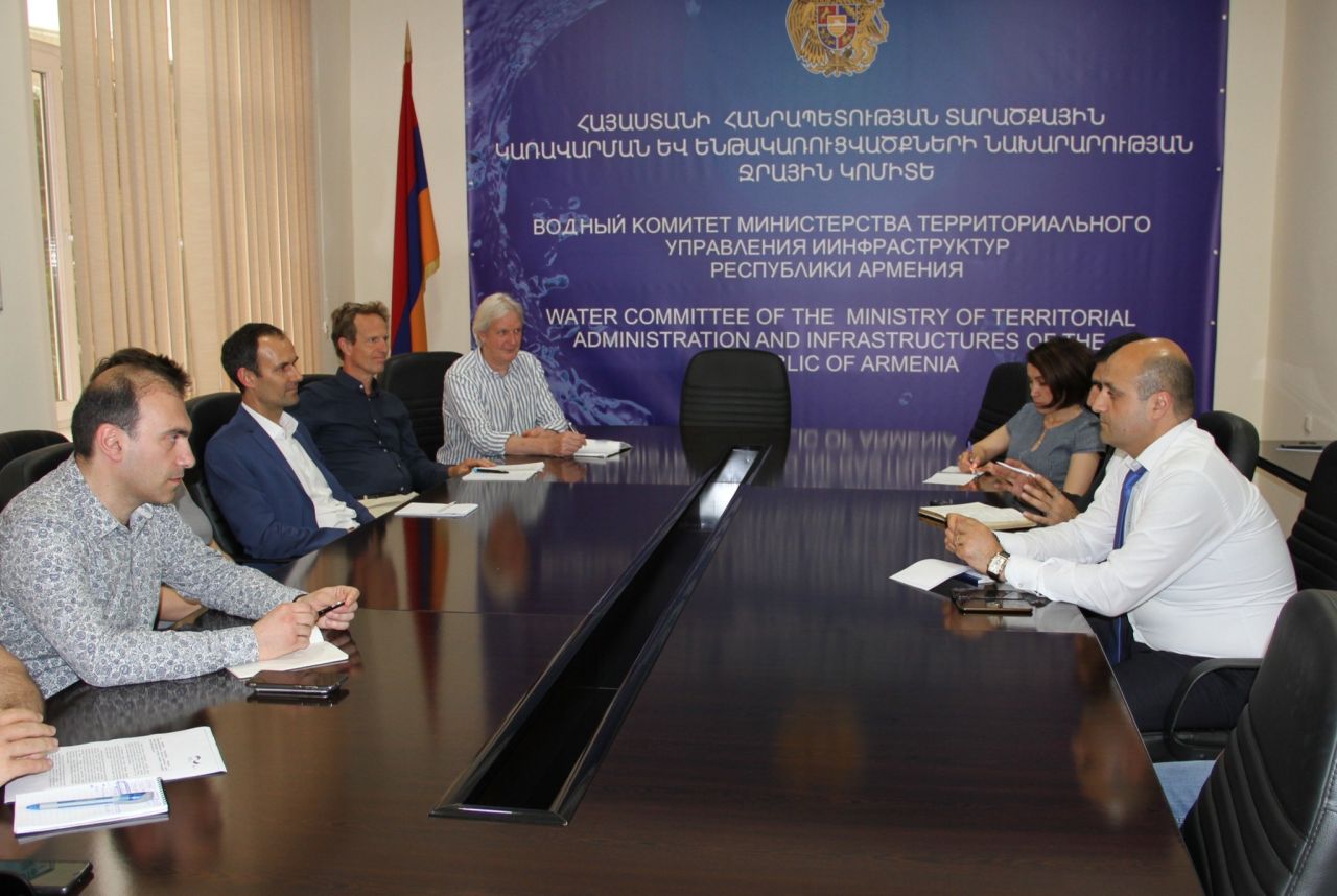 Ջրային կոմիտեում կայացել է հանդիպում վերականգնվող էներգիայի խթանման ծրագրի գնահատման հանձնախմբի հետ