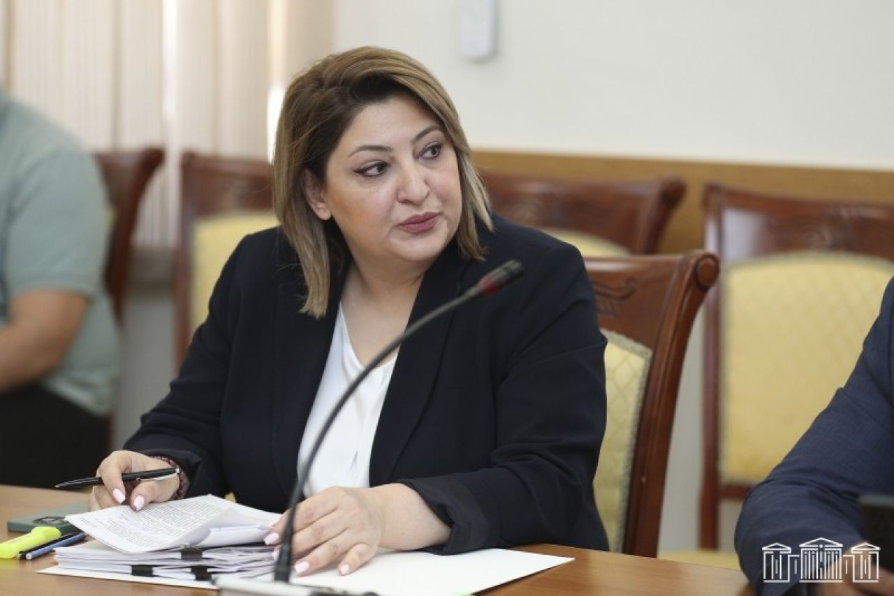 Առաջարկվում է ավելացնել ճանապարհները, երկաթուղային գծանցները եւ ճանապարհի այլ ինժեներական կառույցները վնասելու դեպքում սահմանված տուգանքների չափը
