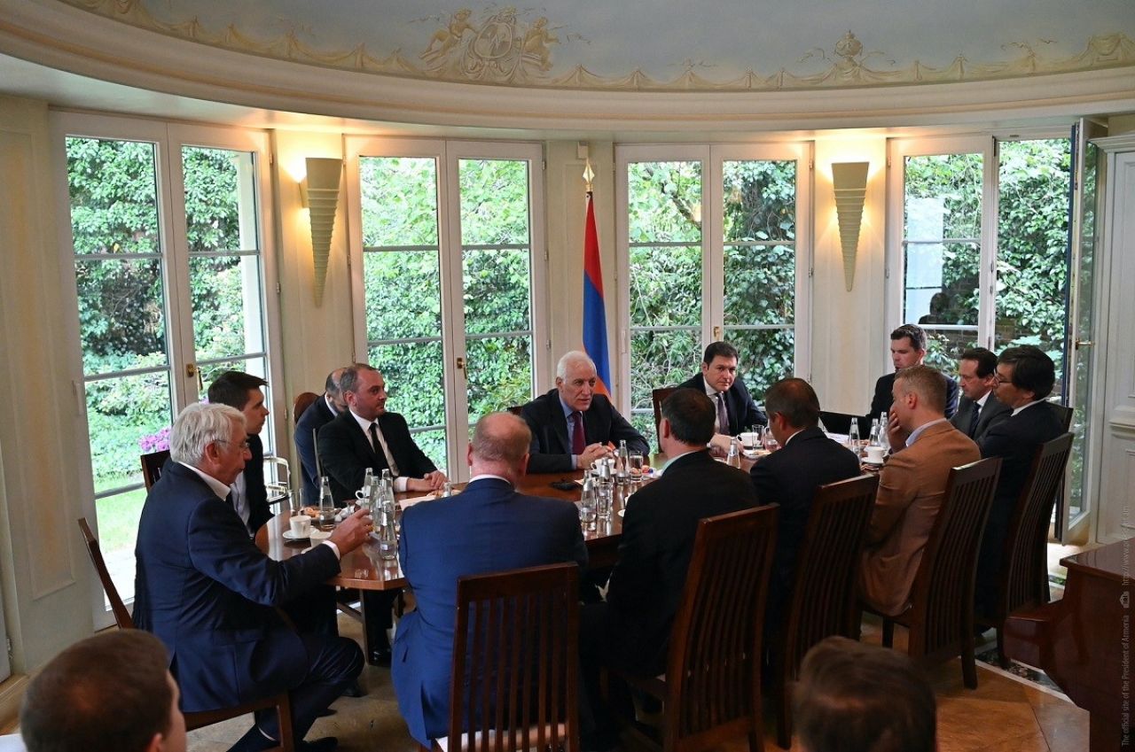 Նախագահ Վահագն Խաչատուրյանը հանդիպել է գերմանական տնտեսության Արևելյան հանձնաժողովի գործարարների հետ
