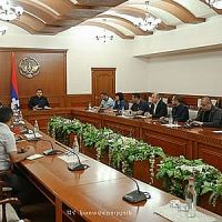 Պետական նախարարի մոտ քննարկվել են պարենային անվտանգության ու տնտեսության աշխատանքի հետ կապված հարցեր