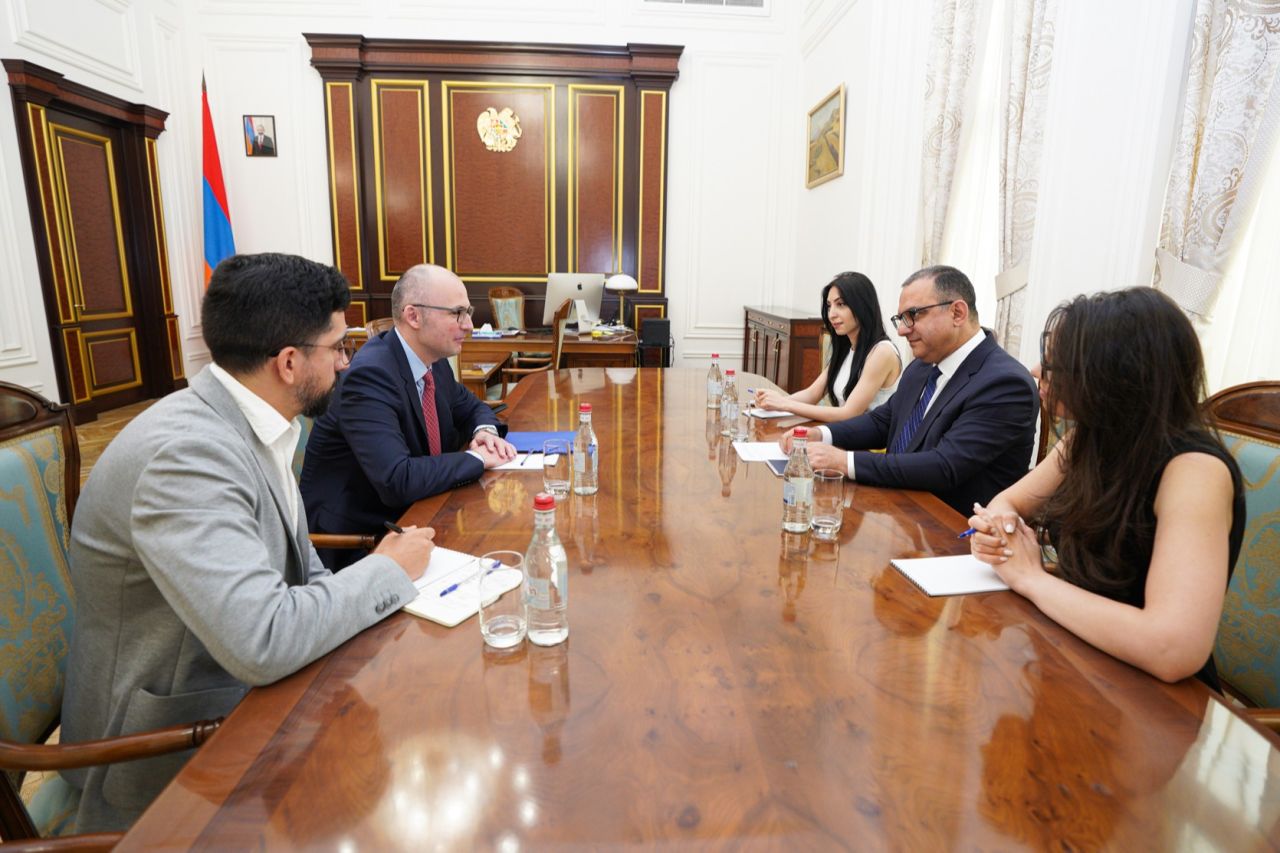 Փոխվարչապետ Տիգրան Խաչատրյանն ընդունել է ԵՆԲ Հարավային Կովկասի տարածաշրջանային ներկայացուցչության ղեկավարին