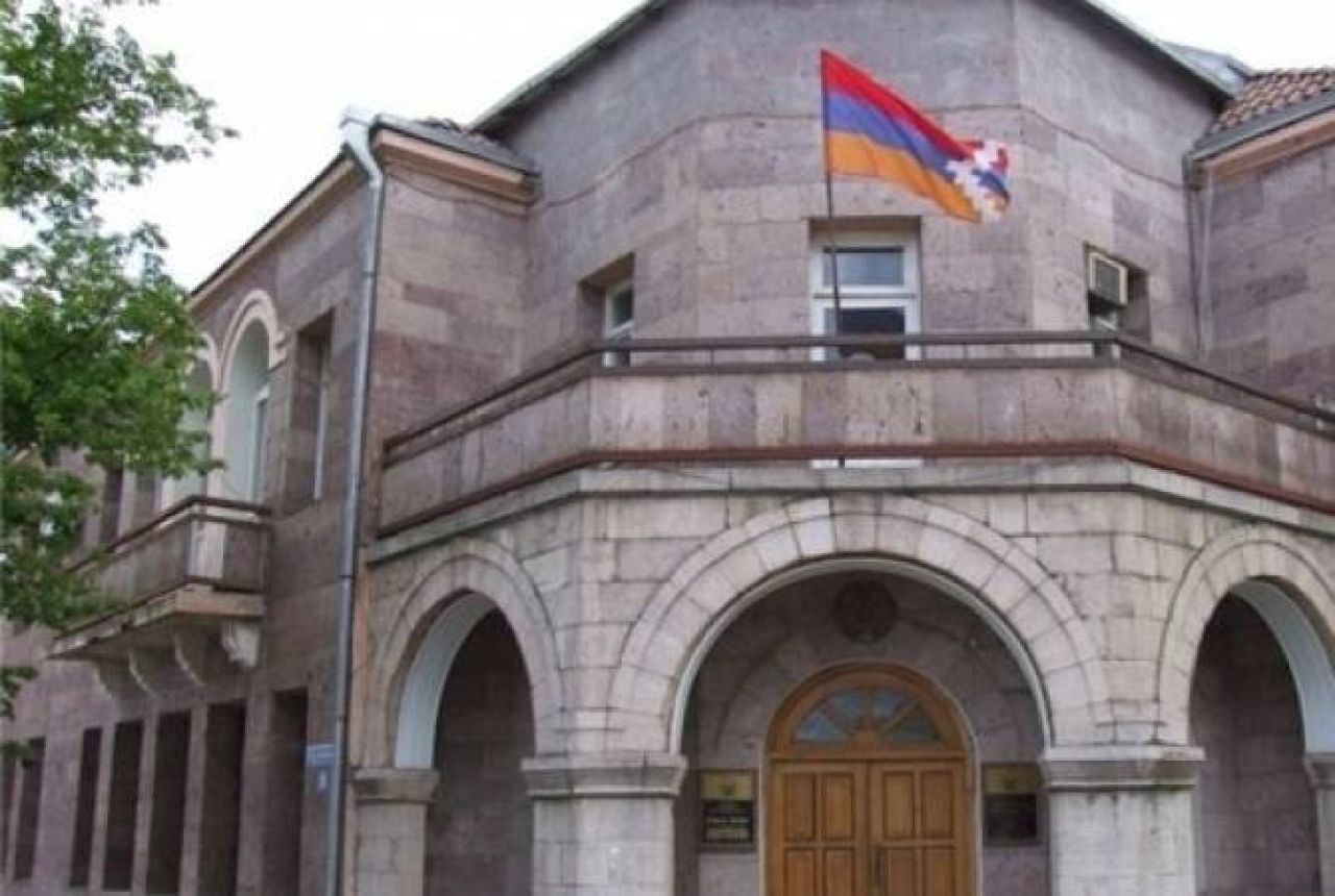 Հակամարտության կարգավորման ուղիների որոնումը չպետք է ունենա արհեստական սահմանափակումներ․ Արցախի ԱԳՆ-ն՝ ԱՄՆ դեսպանին