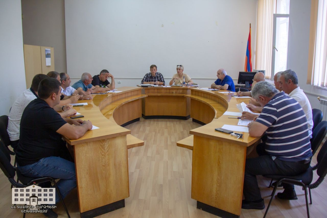 «ՀՀ 8 մարզերի կոշտ թափոնների կառավարման ինտեգրված համակարգի ներդրում» ծրագրի քննարկում Տավուշի մարզպետարանում