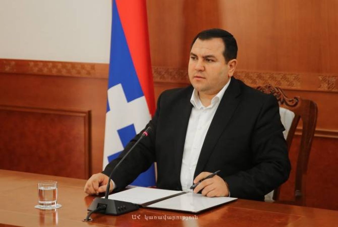Պետք է ոտքի կանգնել, սկսել համաժողովրդական շարժում. Արցախի պետական նախարար