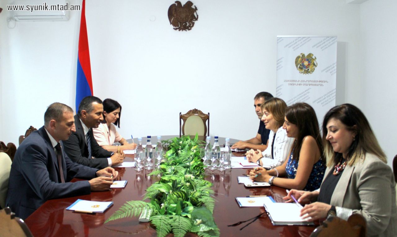 Սյունիքի մարզպետ Ռոբերտ Ղուկասյանը հյուրընկալել է ՄԱԿ-ի զարգացման ծրագրի մշտական ներկայացուցիչ Նաթիա Նացվլիշվիլիին