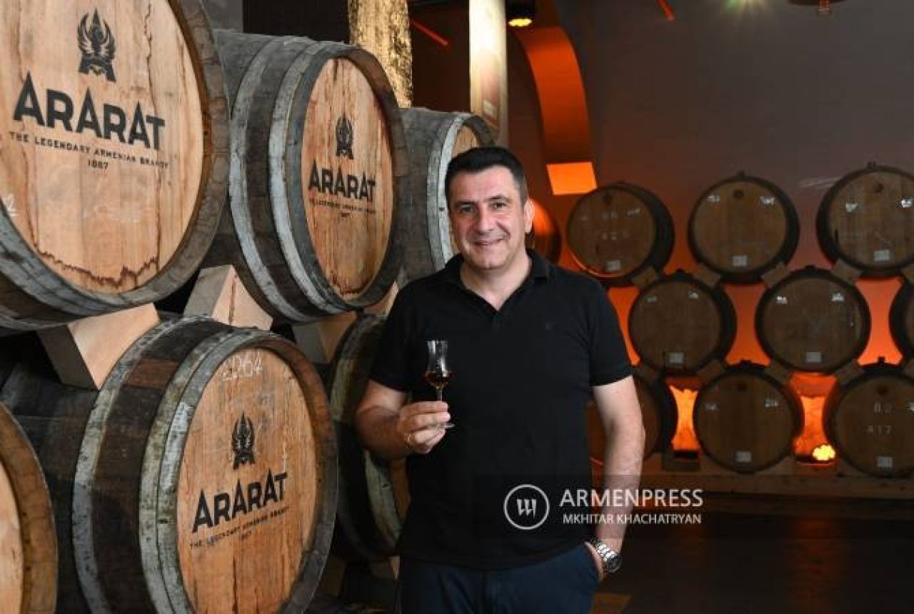 Հարյուրամյակների պատմությունը՝ մեկ գավաթում. Երևանի կոնյակի գործարանի գլխավոր կոնյակագործը բացահայտում է մասնագիտության գաղտնիքները