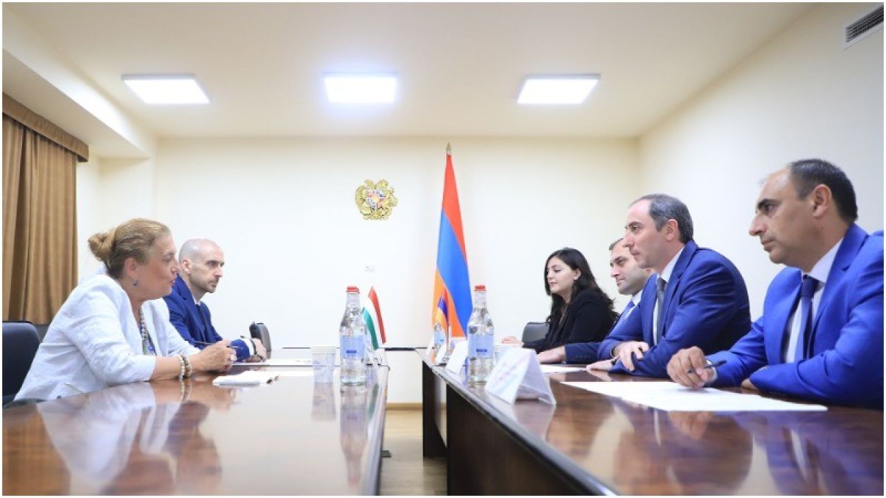 Ռոբերտ Խաչատրյանն ու Հունգարիայի դեսպանը քննարկել են փոխգործակցության հնարավորությունները