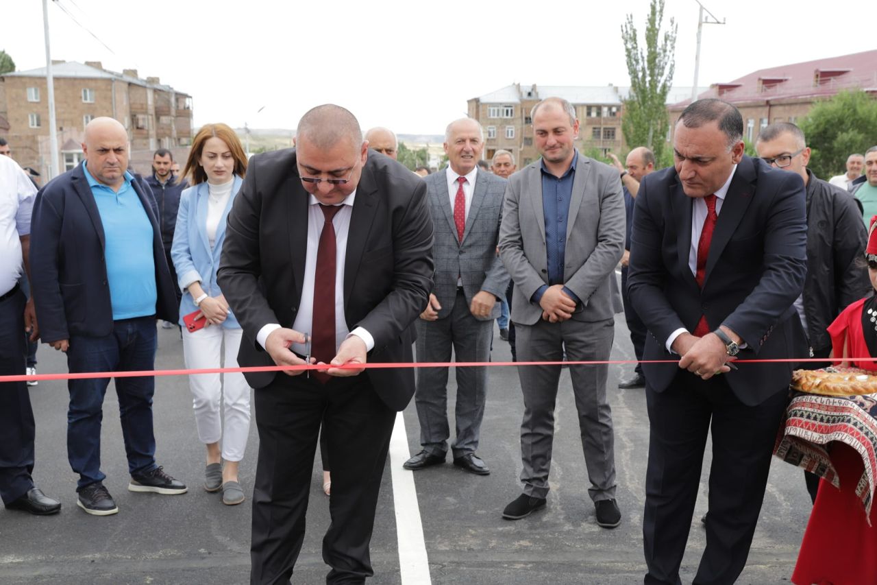 Հոռոմ-Արթիկ-Ալագյազ հանրապետական նշանակության ճանապարհի Արթիկ քաղաքի էստակադայի հատվածում ասֆալտապատման աշխատանքներն ավարտվել են