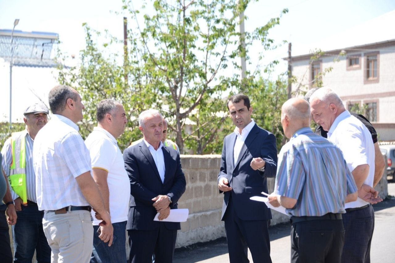 Գեղարքունիքի մարզպետ Կարեն Սարգսյանը մշտադիտարկում իրականացրեց Երանոս գյուղի շինհրապարակներում