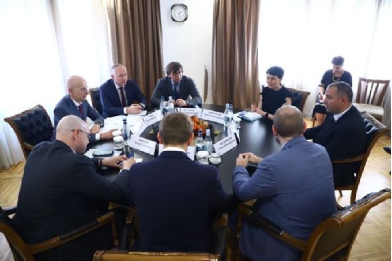 Քննարկվել են Հայաստանում երկաթուղային ենթակառուցվածքների բարելավման հարցեր