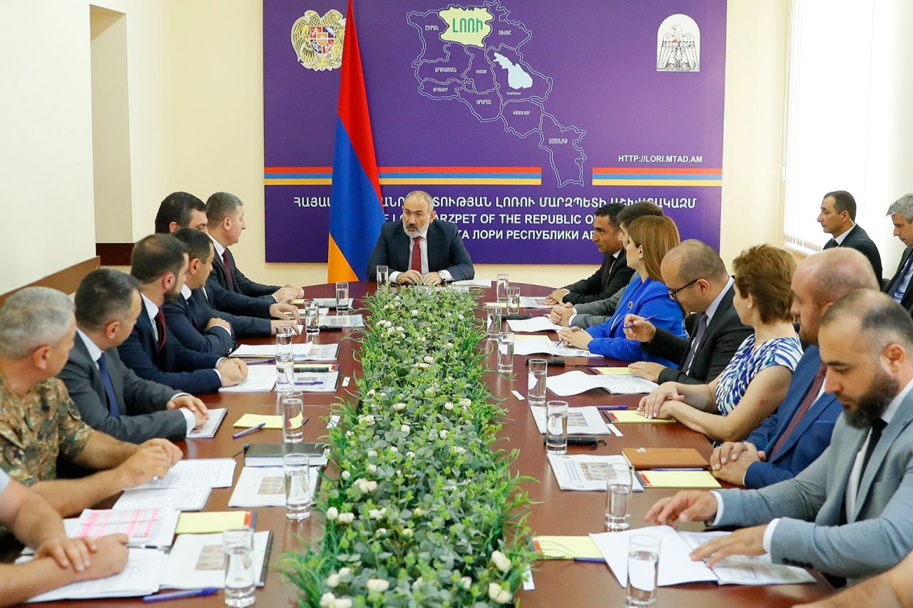 Վարչապետին են ներկայացվել Լոռու մարզպետի աշխատակազմի 2022թ. աշխատանքային գործունեության հաշվետվությունն ու ընթացիկ ծրագրերը