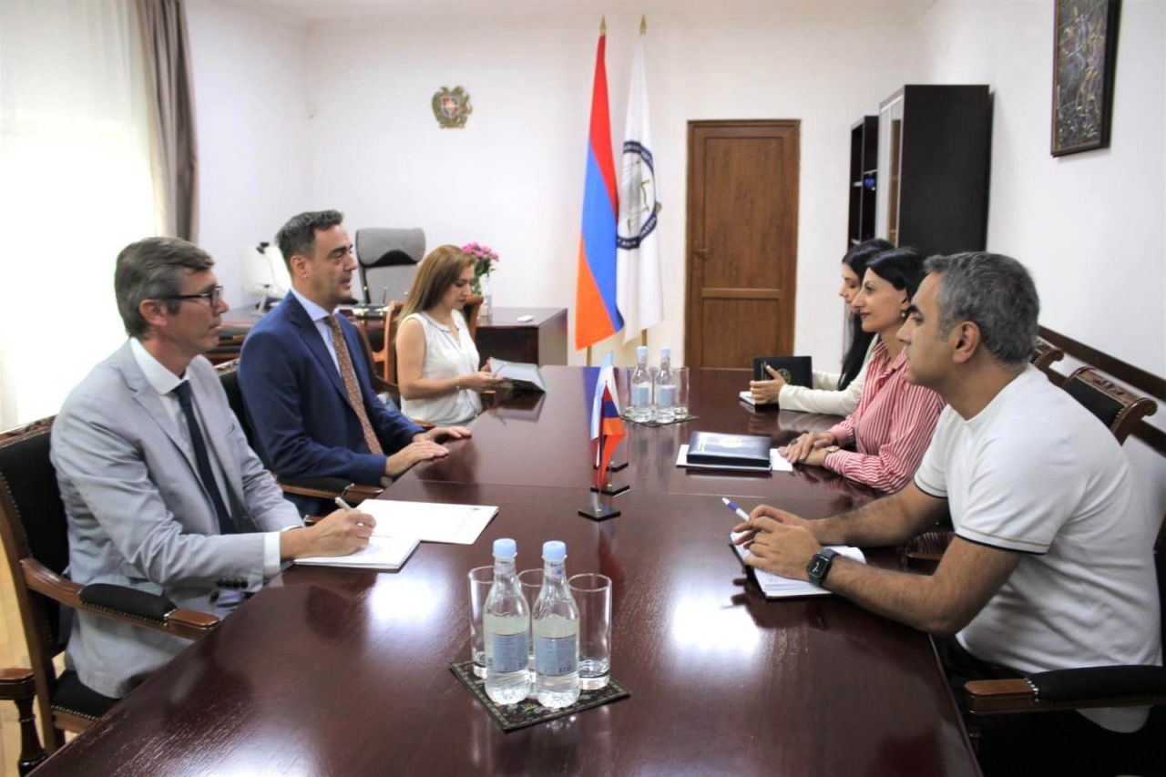 ՄԻՊ-ը Արգենտինայի դեսպանին ներկայացրել է Լաչինի միջանցքի արգելափակման հետևանքով մարդու իրավունքների պաշտպանության խնդիրները
