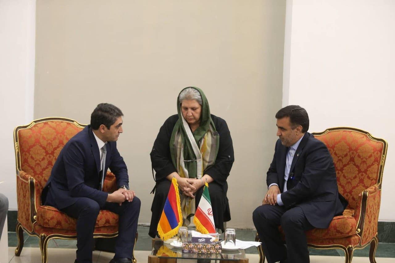 Հակոբ Սիմիդյանը հանդիպում է ունեցել ԻԻՀ նախագահի տեղակալ, Իրանի Բնապահպանության կազմակերպության նախագահ Ալի Սալաջեղեի հետ