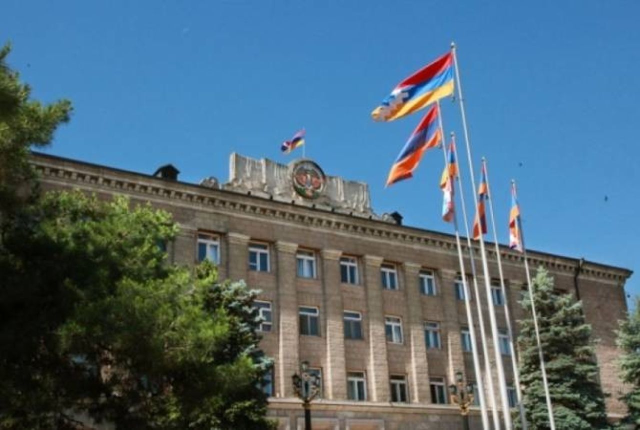 Karabakh, Azerbaijan agree on complete cessation of fire as of 1pm