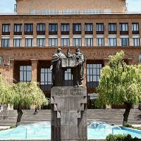 ԵՊՀ-Ն իր ուսուսմնաարտադրական բազաները որպես կեցավայր է տրամադրել Լեռնային Ղարաբաղից բռնի տեղահանվածներին