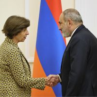 Премьер-министр Пашинян принял министра Европы и иностранных дел Франции Катрин Колонну