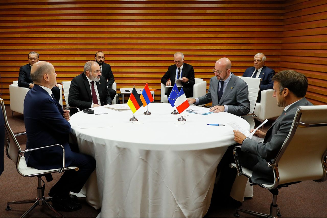 Նիկոլ Փաշինյանի, Էմանուել Մակրոնի, Օլաֆ Շոլցի և Շառլ Միշելի հանդիպման արդյունքներով ընդունվել է համատեղ հայտարարություն