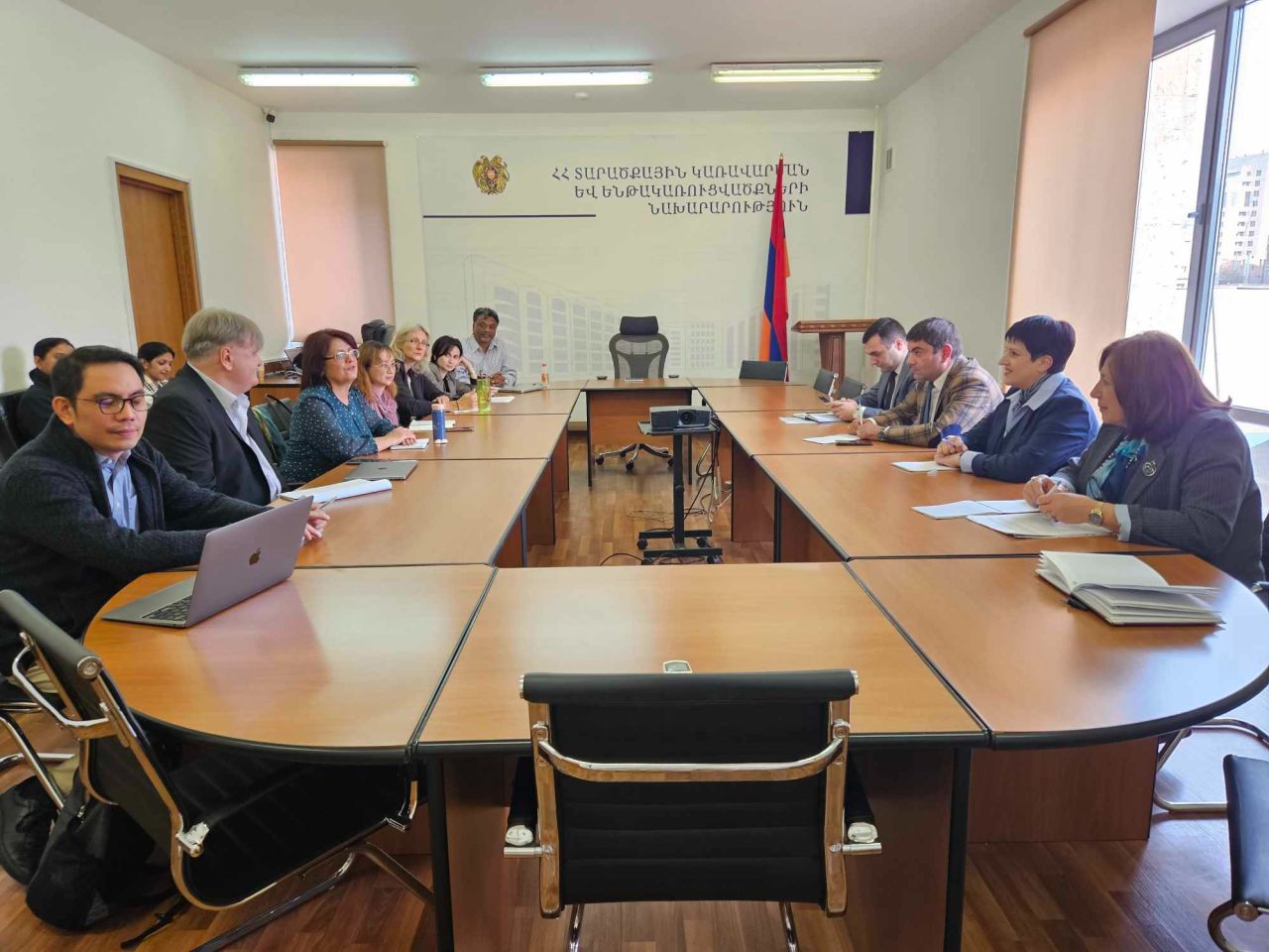 ՀՀ ՏԿԵ նախարարության մի շարք ստորաբաժանումների ղեկավարներ հանդիպում-քննարկում են ունեցել Ասիական զարգացման բանկի (ԱԶԲ) պատվիրակության ներկայացուցիչների հետ