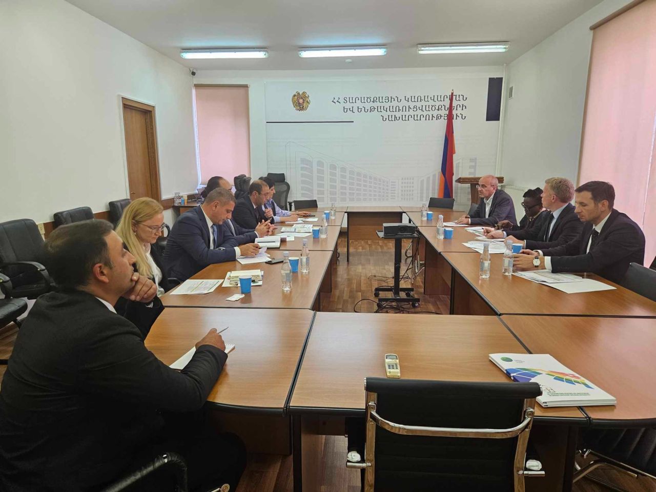 Նարեկ Մանուկյանը հանդիպել է ՄԱԶԾ և Կլիմայի կանաչ հիմնադրամի ներկայացուցիչներին