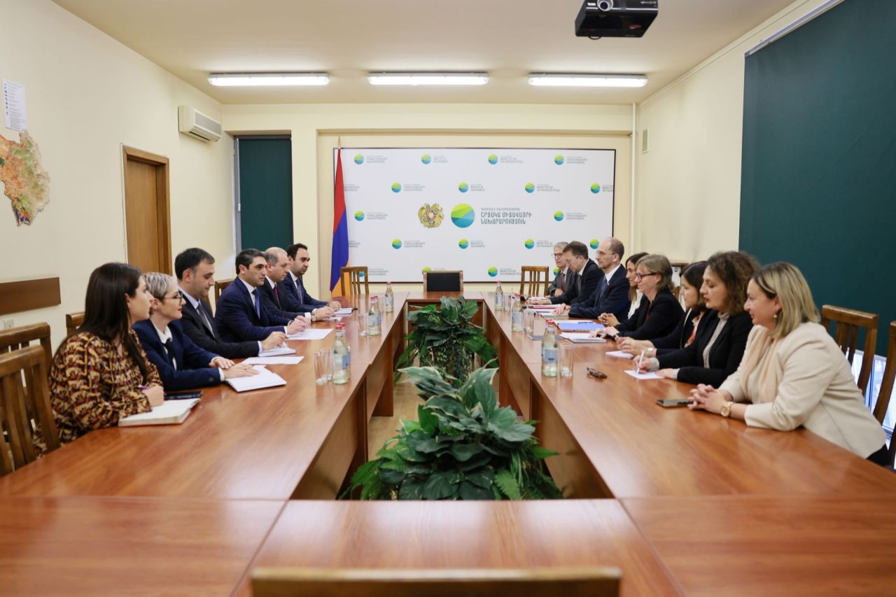 Հակոբ Սիմիդյանն ընդունել է KfW Գերմանական զարգացման բանկի Արևելյան Եվրոպայի, Կովկասի և Կենտրոնական Ասիայի տնօրեն Վերոնիկա Գարսիա դել Արկոյի գլխավորած պատվիրակու