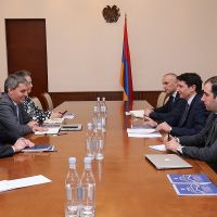 Վահե Հովհաննիսյանն ընդունել է Եվրոպական ներդրումային բանկի ընդլայնման եւ հարեւանության վարչության տնօրեն Լիոնել Ռափայլին