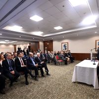 ՀՀ նախագահ Խաչատուրյանը հանդիպել է արգենտինահայ համայնքի ներկայացուցիչների հետ