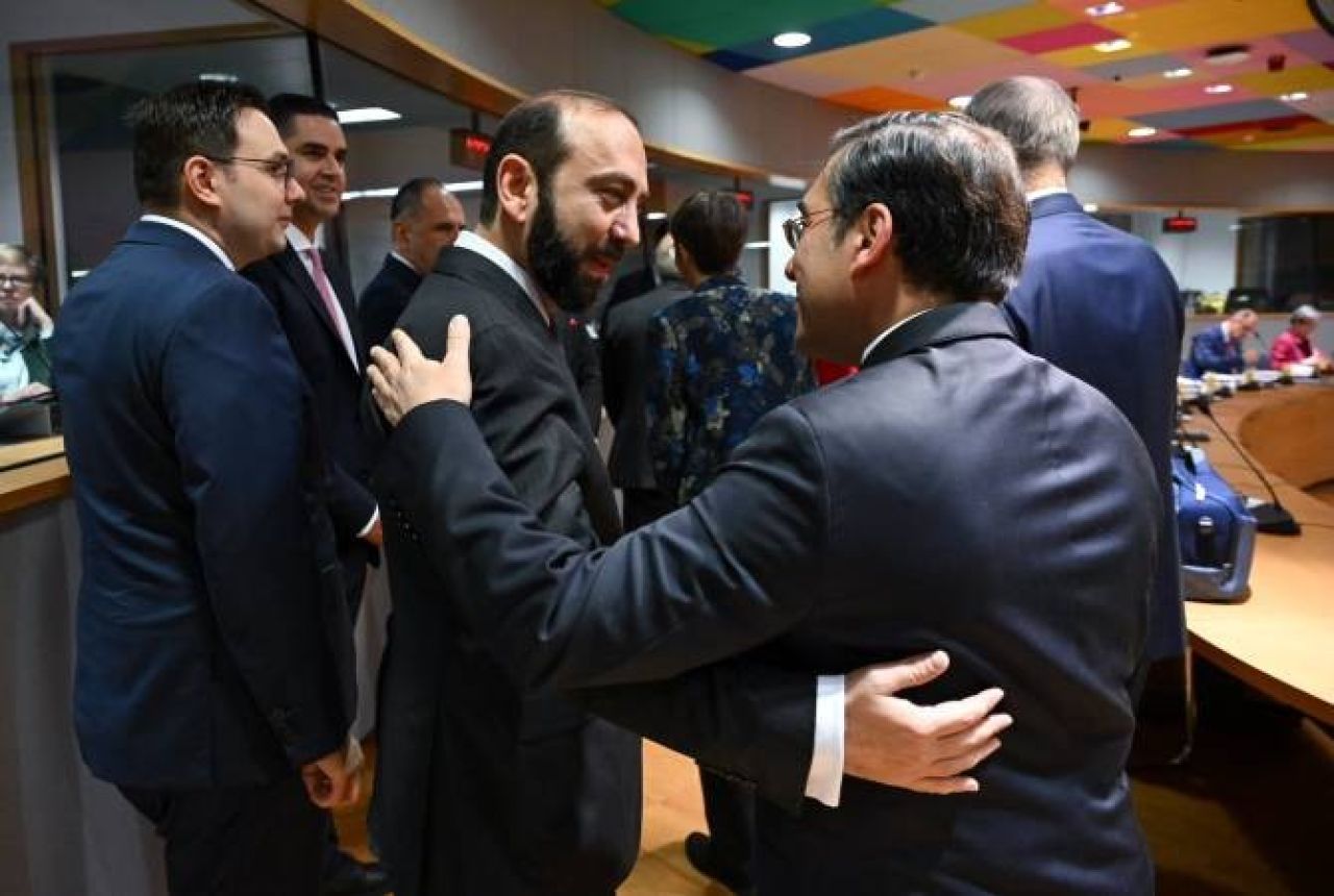 ԵՄ-ն պատրաստ է զարգացնել Հայաստանի հետ համագործակցությունն անվտանգության, էներգետիկայի, կապի և անվտանգության ոլորտներում․ Օլիվեր Վարհելի