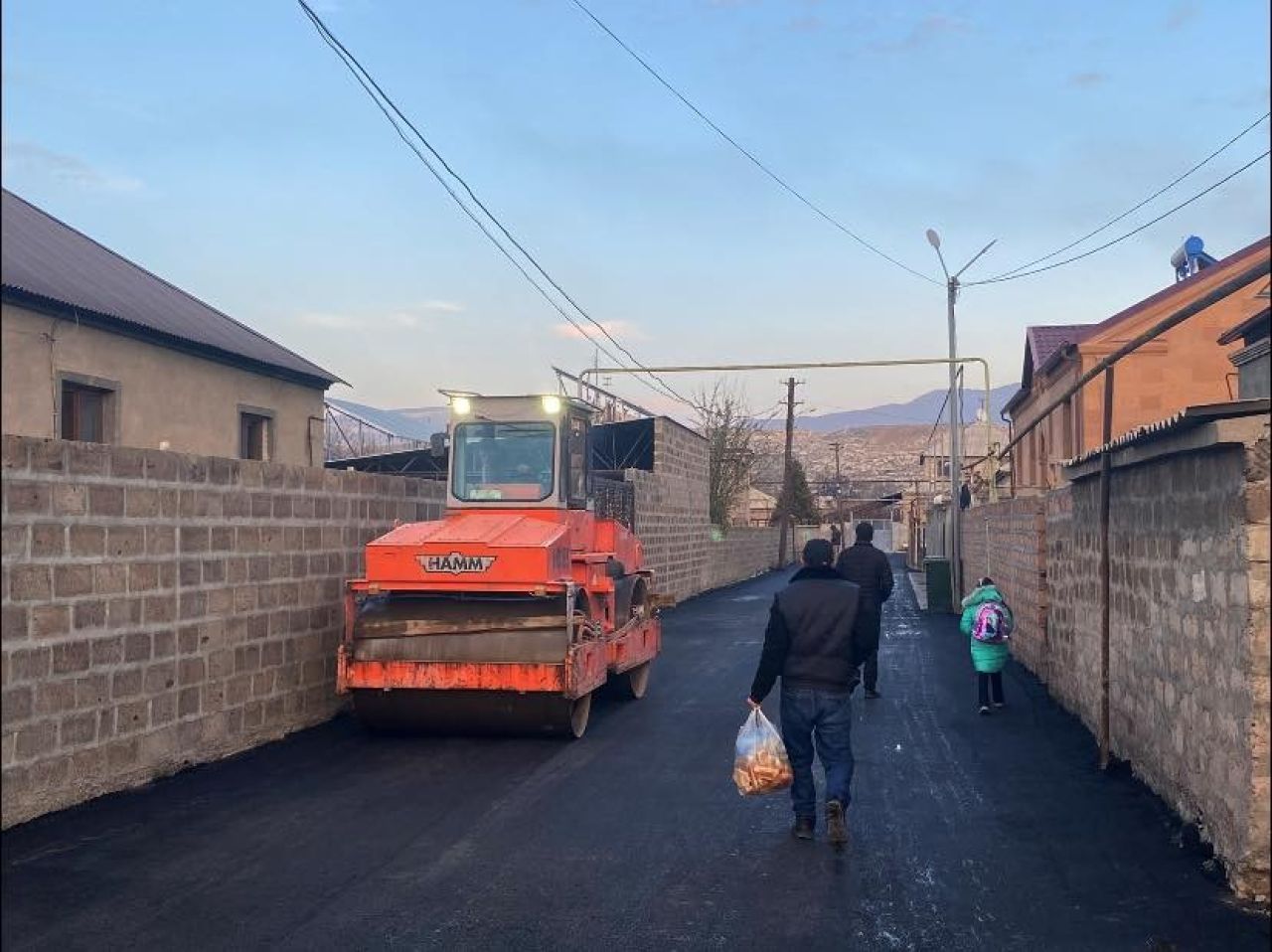 Համայնքային բյուջեի միջոցներով ավարտին են հասցվել հերթական բակային տարածքի բարեկարգման աշխատանքները