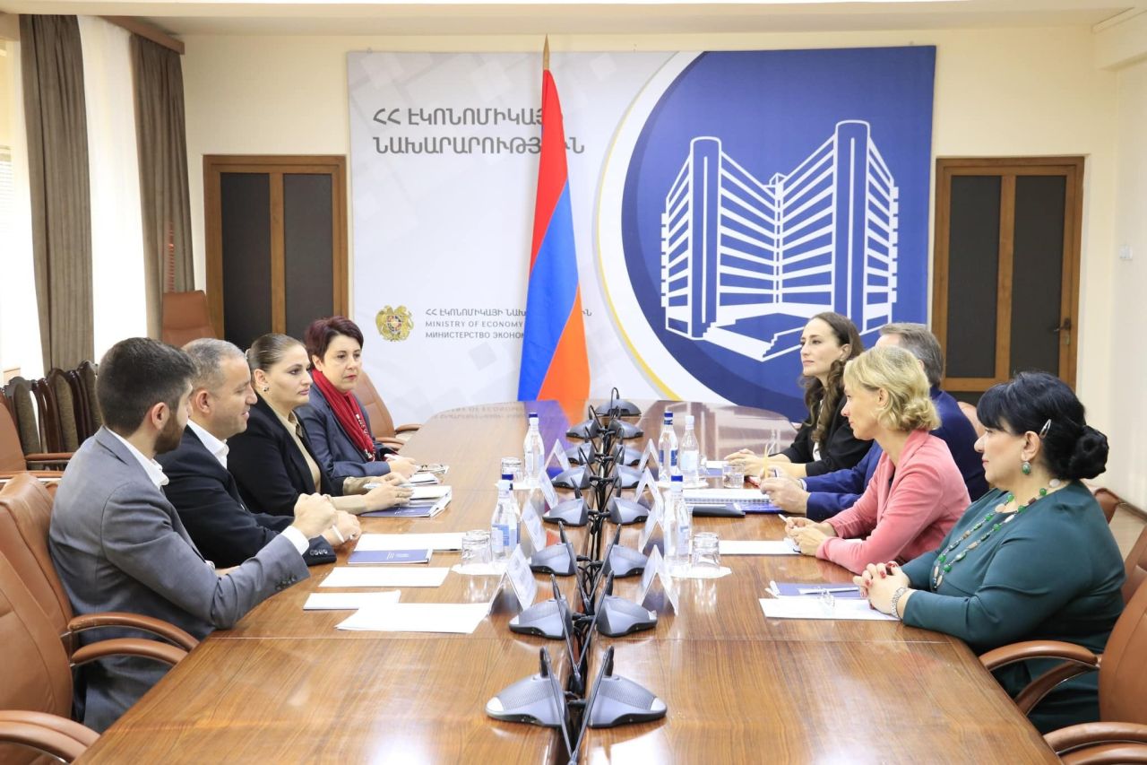 Վահան Քերոբյանը ընդունել է Համաշխարհային բանկի հայաստանյան գրասենյակի ղեկավար Կարոլին Գեգինատի գլխավորած պատվիրակությանը