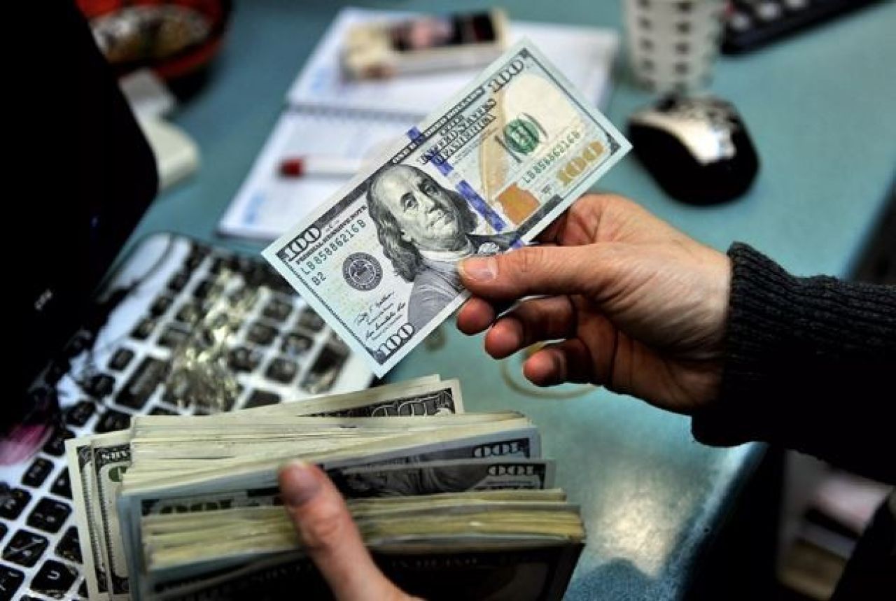 Bloomberg-ը 2023-ը համարում է դոլարի համար ամենավատ տարին՝ 2020-ից ի վեր