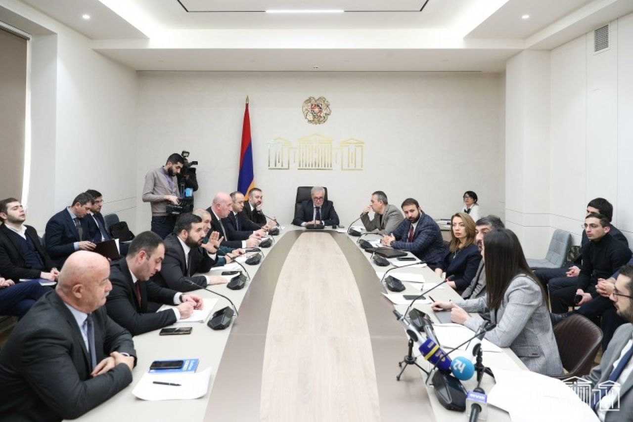 Առաջարկվող փոփոխությամբ առանց ԱՊՊԱ պայմանագրի մեքենա վարելու դեպքում քաղաքացին կտուգանվի ոչ թե 100.000, այլ 25.000 դրամ