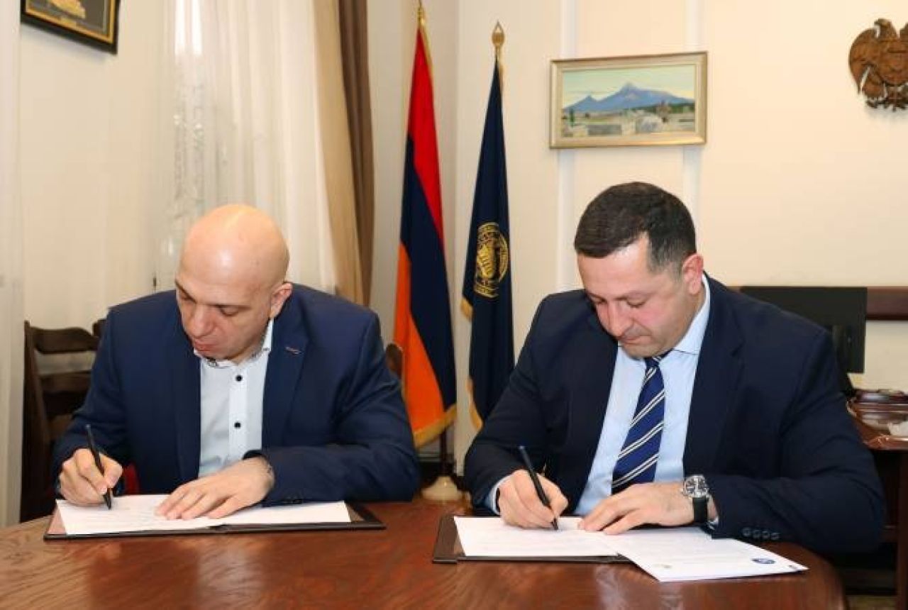 ԵՊՀ-ն և «Լիդիան Արմենիա»-ն հուշագիր են ստորագրել՝ միավորելու ջանքերը երկրաբանության, հանքարդյունաբերության, հանքավայրերի շահագործման և այլ ոլորտներում