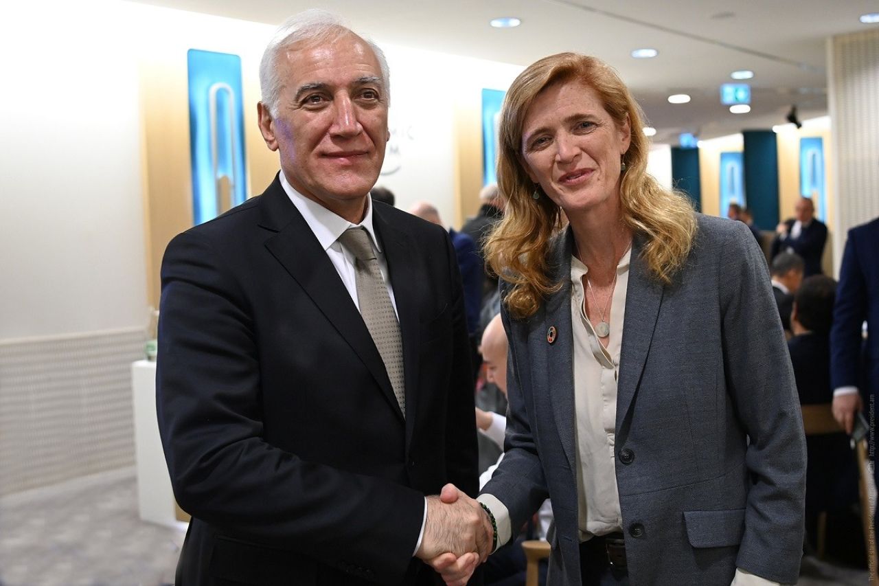 Նախագահ Վահագն Խաչատուրյանը հանդիպել է Սամանտա Փաուերի հետ