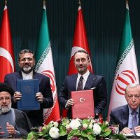 Իրանն ու Թուրքիան տասը համաձայնագիր են ստորագրել համագործակցության շուրջ