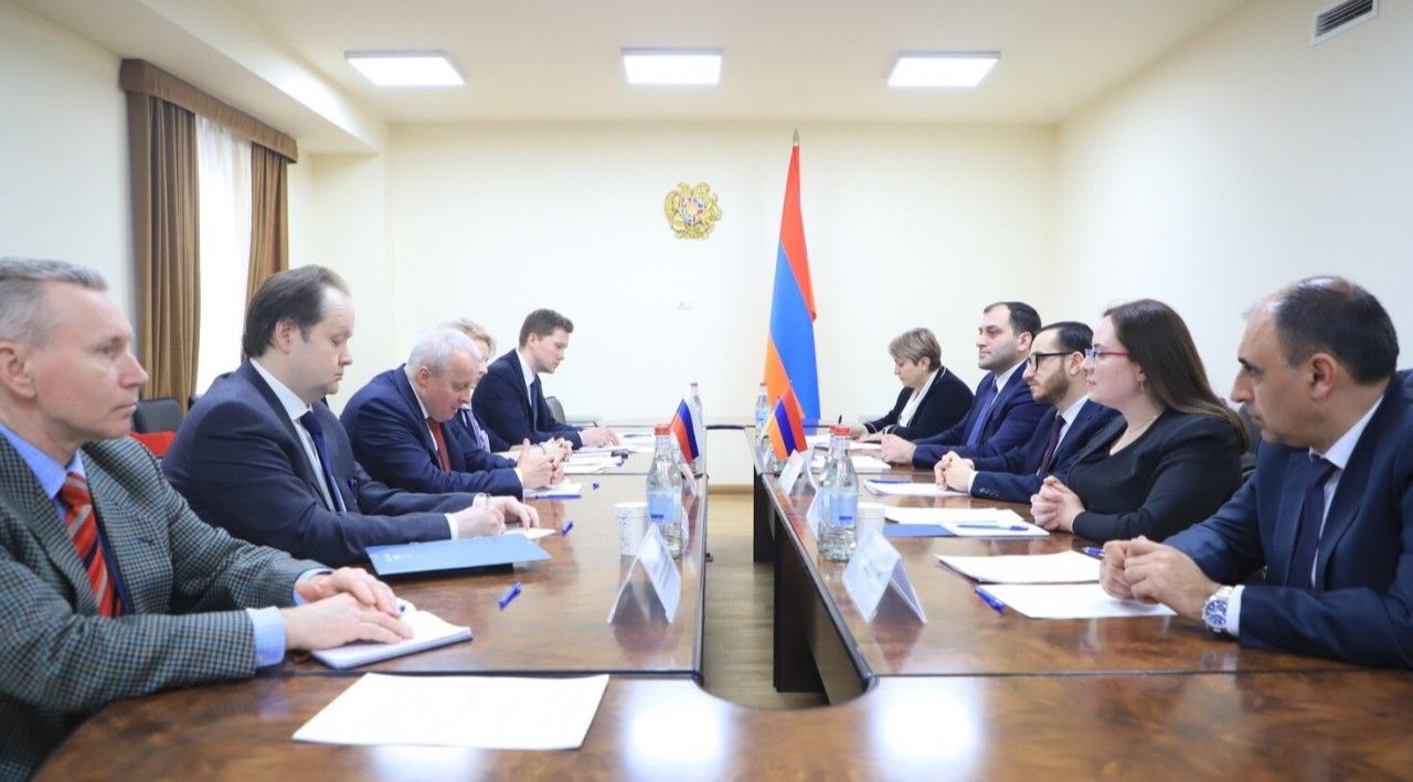 Նախարար Մխիթար Հայրապետյանն ընդունել է ՌԴ դեսպան Սերգեյ Կոպիրկինին