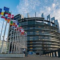 Европарламент принял резолюцию о необходимости более тесных связей между ЕС и Арменией и мирного соглашения Ереван-Баку