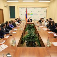 Շրջակա միջավայրի նախարարությունում տեղի է ունեցել շրջակա միջավայրի աղտոտման խնդիրներին նվիրված  քննարկում