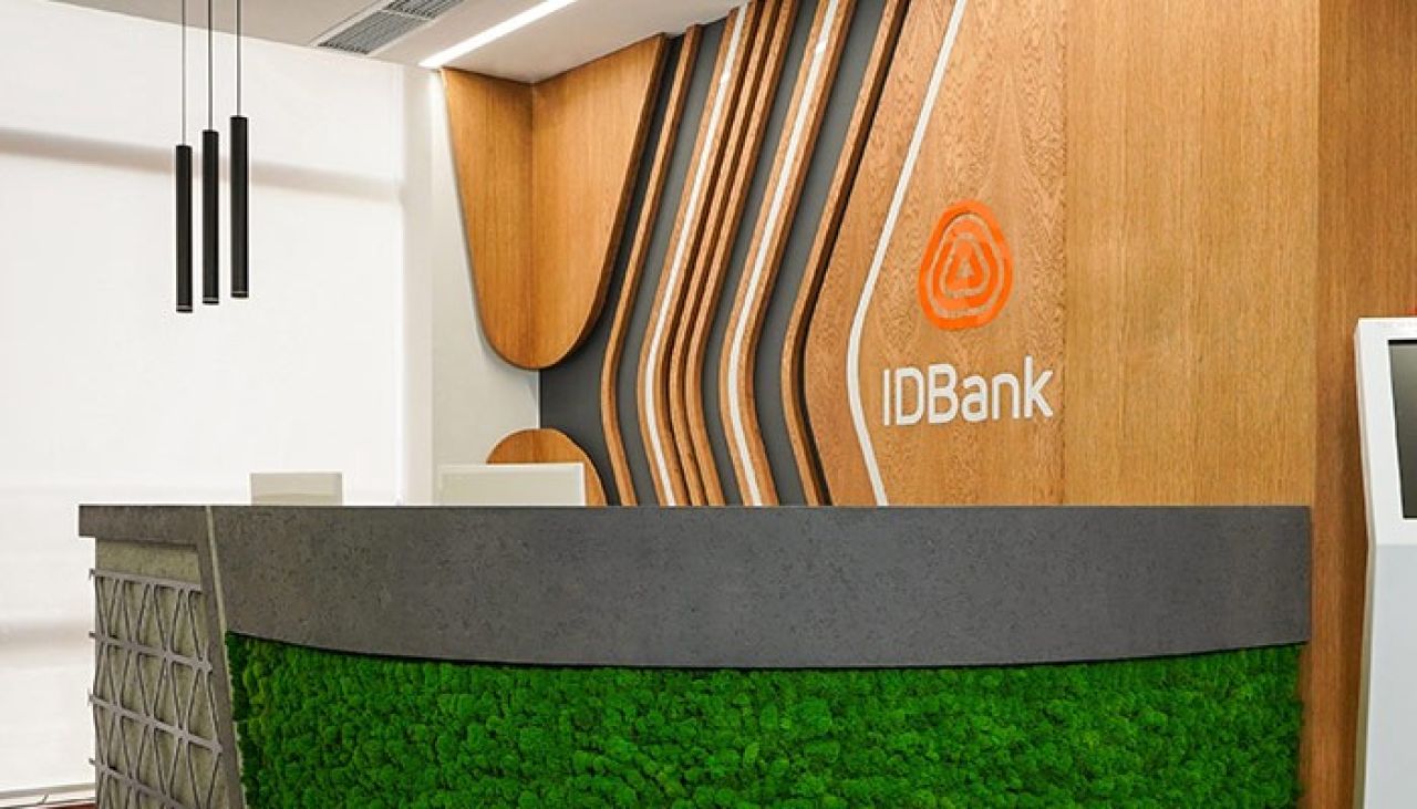 DBank приостанавливает обслуживание карт МИР