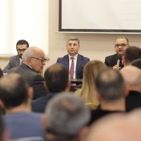 Տեղի է ունեցել Լեռնային Ղարաբաղից բռնի տեղահանված անձանց բնակարանային ապահովման աջակցության ծրագրի վերաբերյալ քննարկում