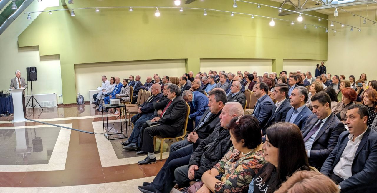 «Եկեք որպես հարկատու փորձենք աշխատեցնել կառավարությանը»․ տեղի ունեցավ ՀԳՀՄ համագումարը