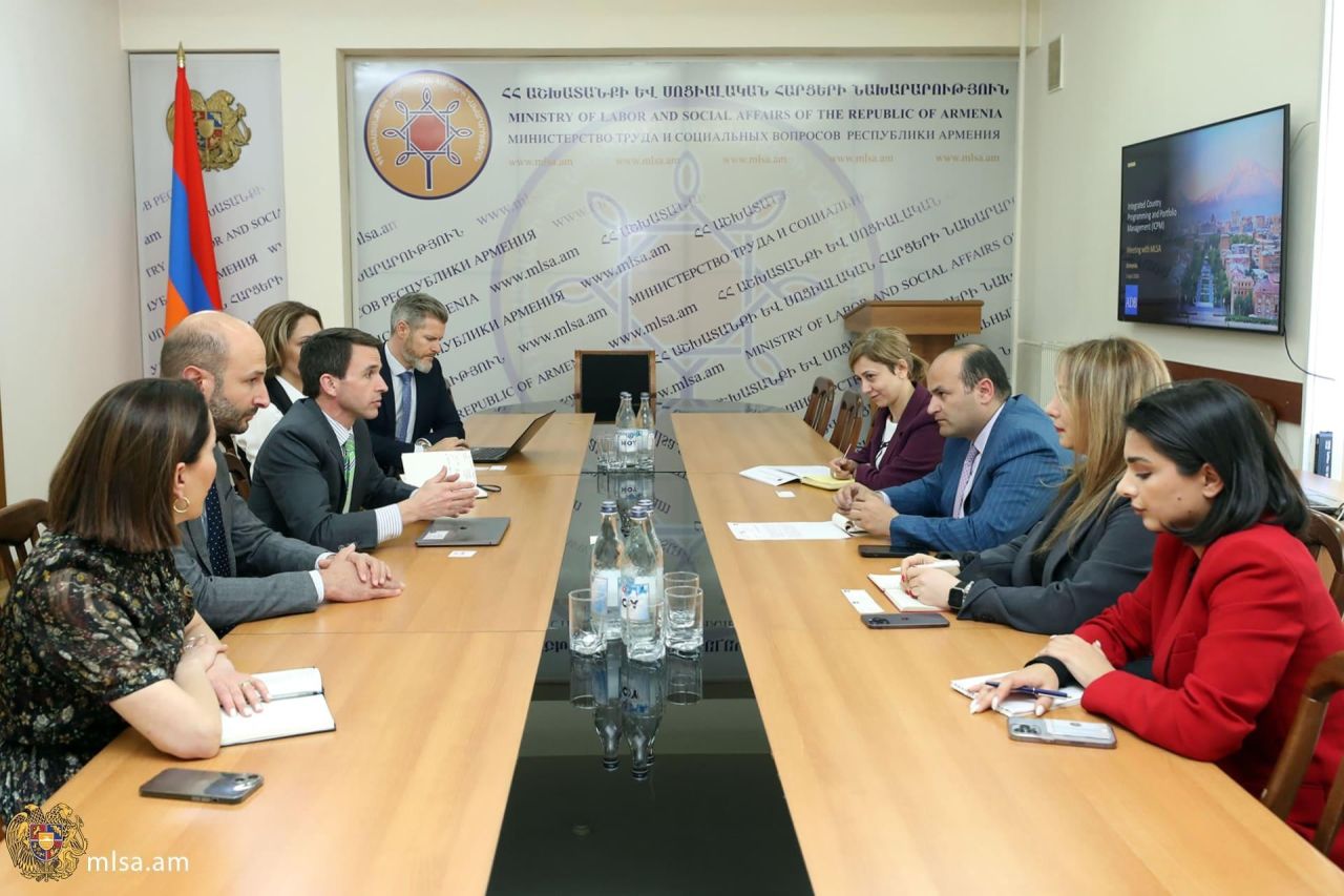 Նարեկ Մկրտչյանն ընդունել է ԱԶԲ պատվիրակությանը
