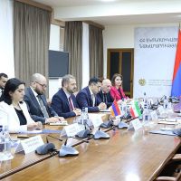 Գևորգ Պապոյանն ընդունել է Իրանի դեսպան Մեհդի Սոբհանիին