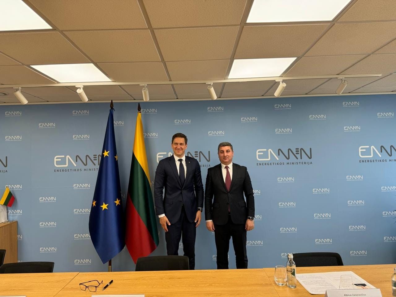Գնել Սանոսյանը հանդիպել է Լիտվայի Հանրապետության էներգետիկայի նախարար Դաինյուս Կրեյվիսի հետ