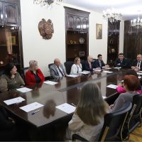 Շիրակի մարզպետն ընդունել է Առողջապահական և աշխատանքի տեսչական մարմնի ղեկավարին