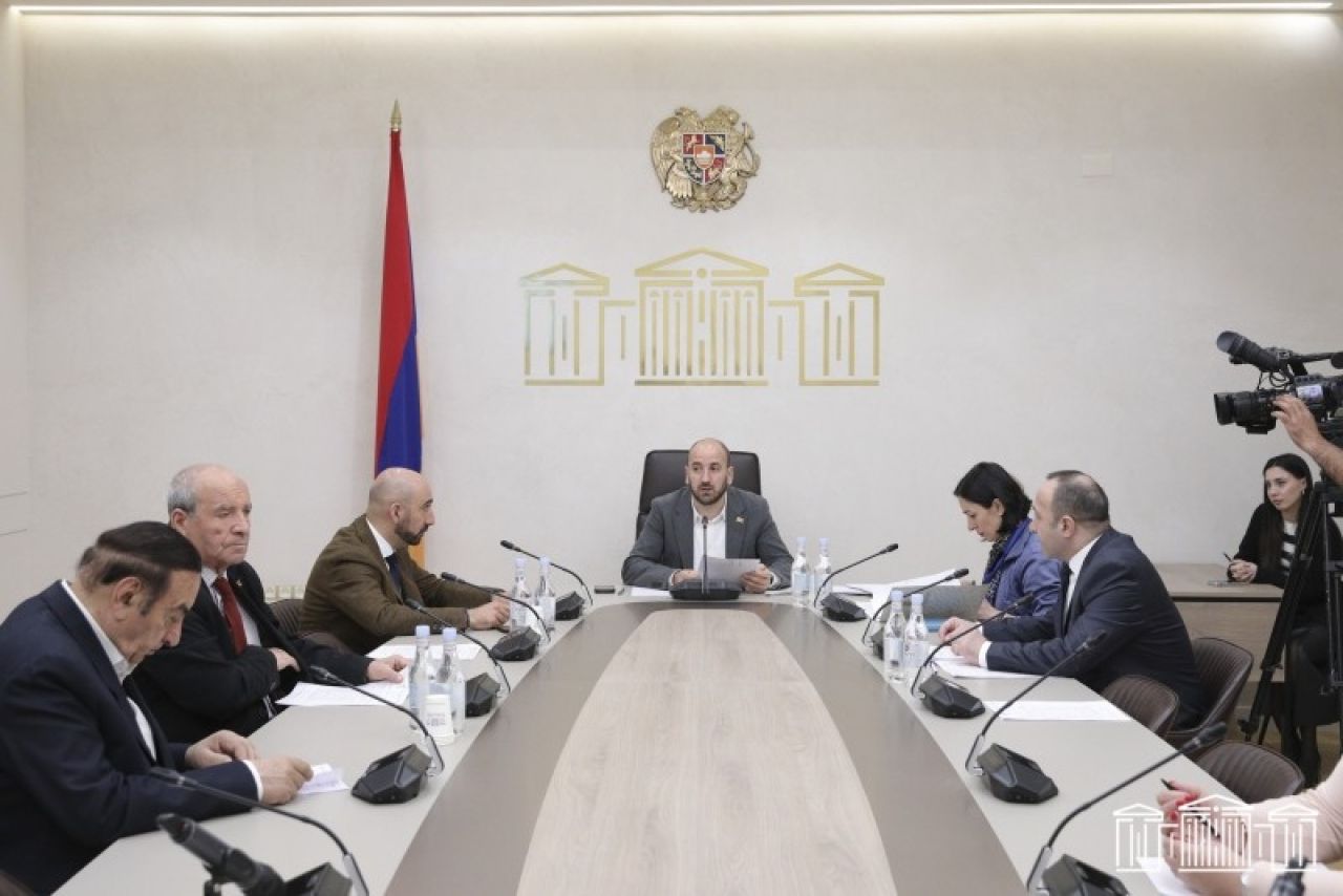 Երկրորդ ընթերցմամբ քննարկվել է մասնագիտական կրթության եւ ուսուցման ոլորտի բարեփոխմանն ուղղված օրենսդրական փաթեթը